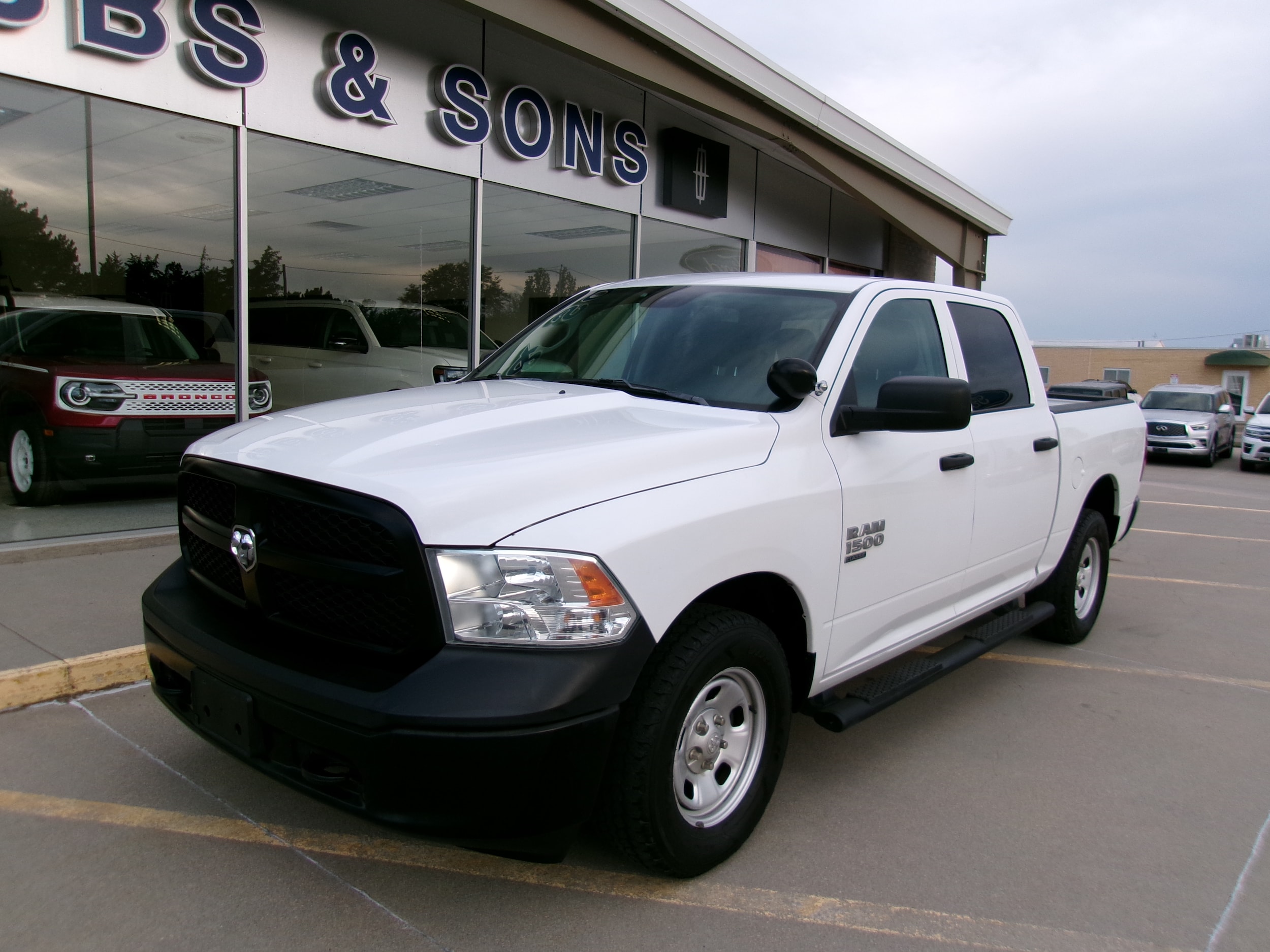 ram ram 1500 classic 2021 1C6RR7XT4MS526073 image ram ram 1500 classic 2021 1C6RR7XT4MS526073 image